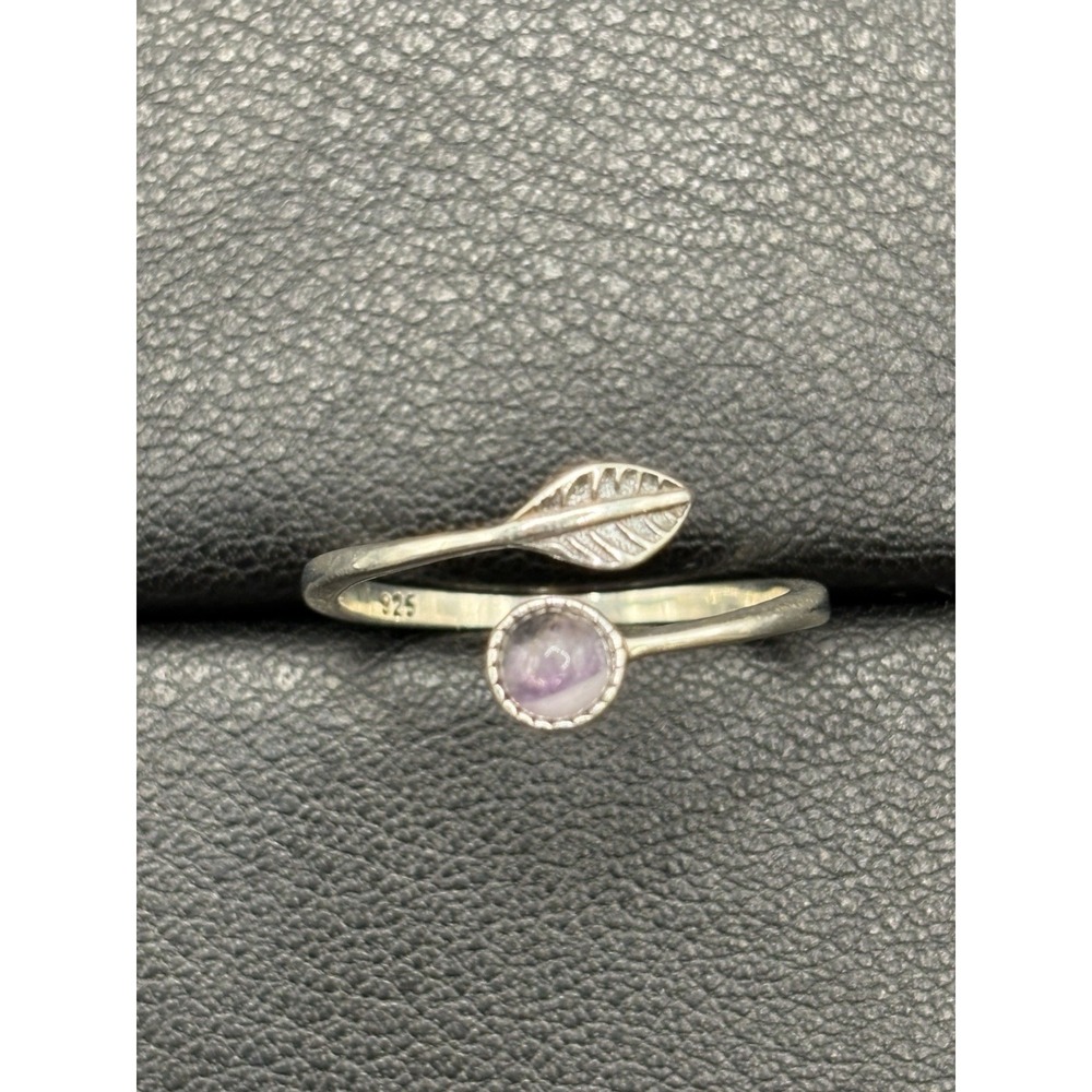 New Condition Amethyst Sterling Silver Leaf ByPass Ring Size 7 Adjustable H19
